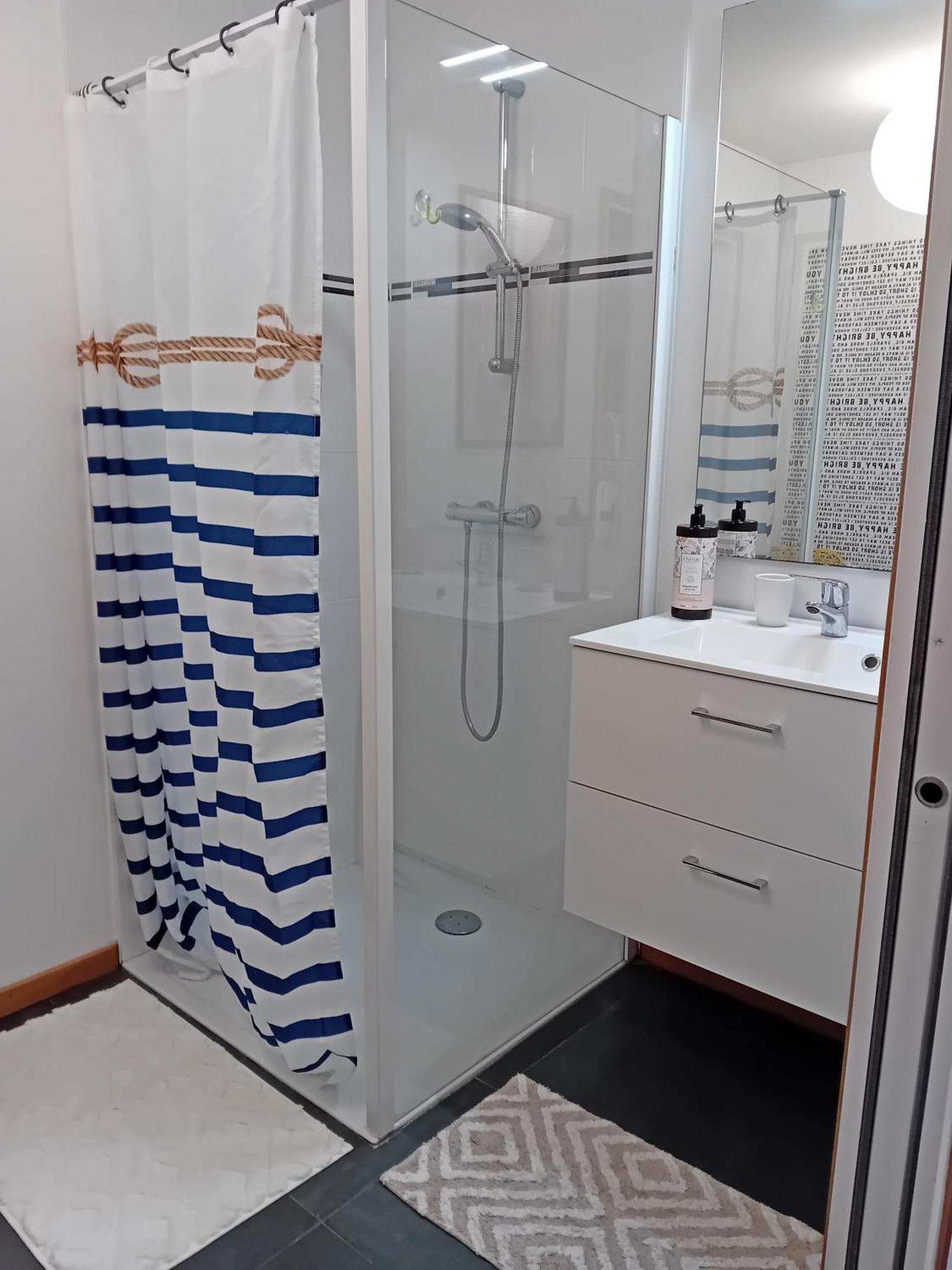 Suite Parentale, Entree Individuelle Camoël Екстериор снимка